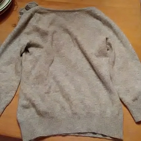 Banana Republic sweater top - Picture 4 of 4